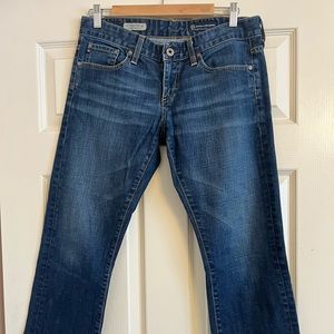 AG Tomboy relaxed straight leg crop. 28.